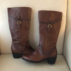 🆕 Clark’s boots ♥️